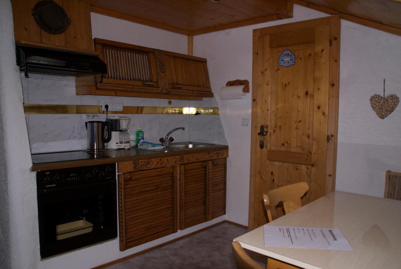 Alpin-Sportiv Apartment Lermoos Room photo